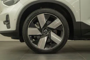 VOLVO C40 E80 Ultimate AWD
