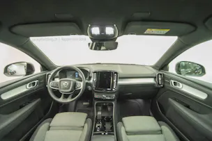 VOLVO XC40 2.0 B4 MH Plus Dark
