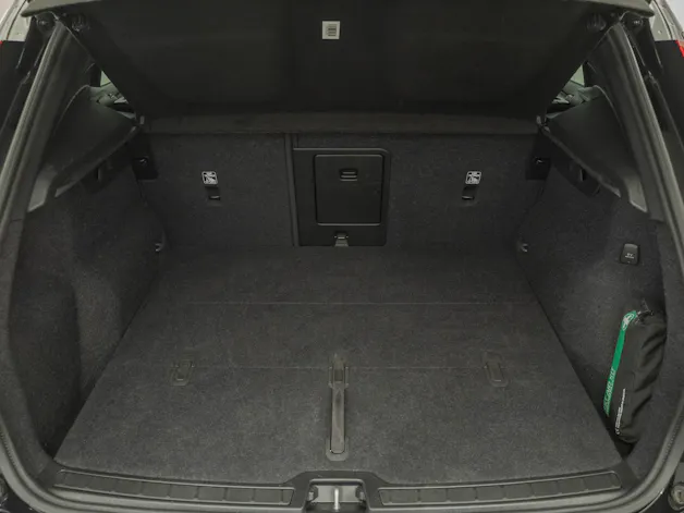 VOLVO XC40 2.0 B4 MH Plus Dark