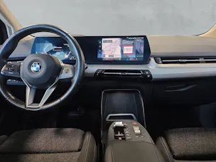 BMW 223d Active Tourer xDrive U06 (CH) AHK 📍