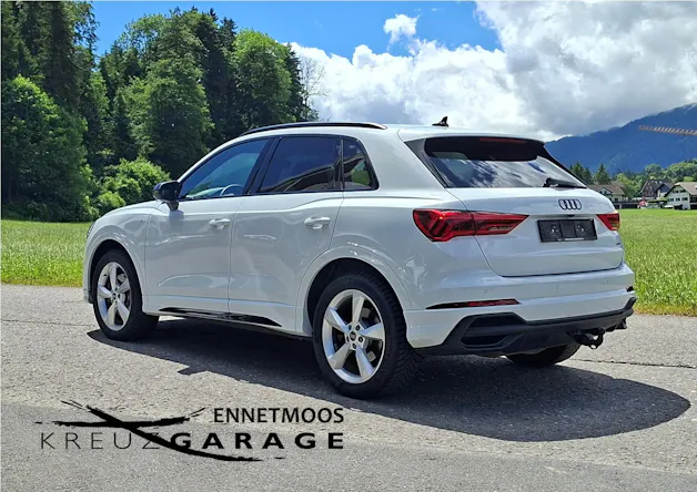 AUDI Q3 40 TDI S line quattro S-tronic *AHK+8-fach bereift*