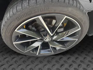 SKODA Karoq 1.5 TSI ACT SportLine DSG