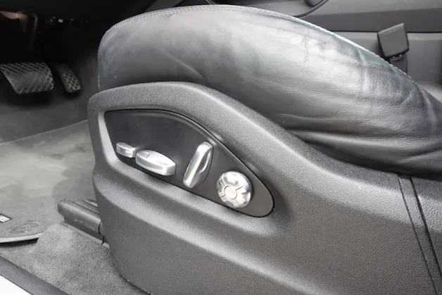 PORSCHE Cayenne Coupé E-Hybrid "*CH Auto * Sièges Chauffants * Tempomat Adaptatif * Caméra 360' * Phares LED*"