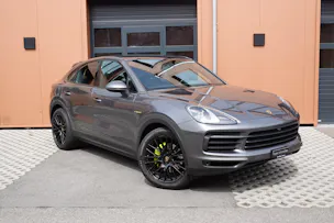 PORSCHE Cayenne Coupé E-Hybrid "*CH Auto * Sièges Chauffants * Tempomat Adaptatif * Caméra 360' * Phares LED*"