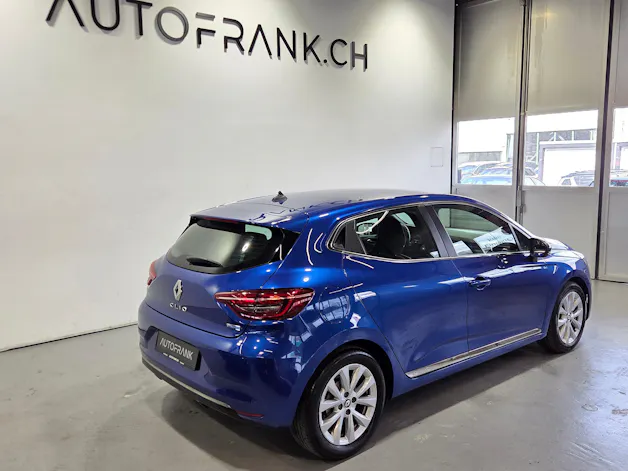 RENAULT Clio 1.6 E-Tech Intens