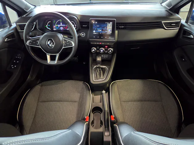 RENAULT Clio 1.6 E-Tech Intens