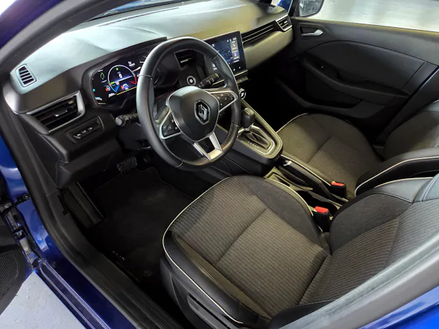 RENAULT Clio 1.6 E-Tech Intens