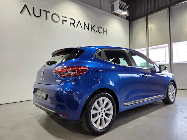 RENAULT Clio 1.6 E-Tech Intens