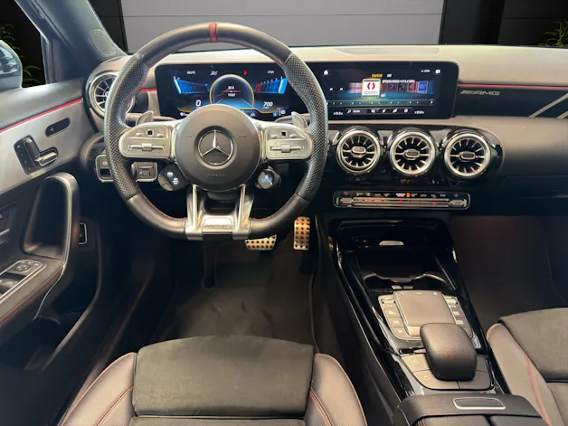 MERCEDES-BENZ A 35 AMG 4Matic