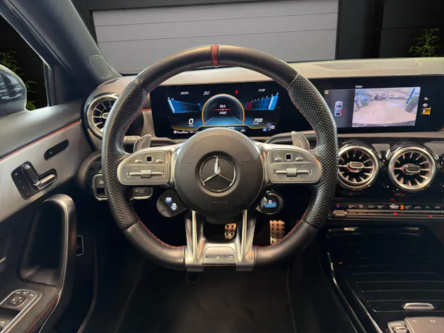 MERCEDES-BENZ A 35 AMG 4Matic
