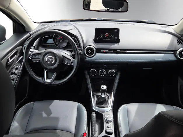 MAZDA 2 SKYACTIV-G 90 Mild Hybrid Revolution