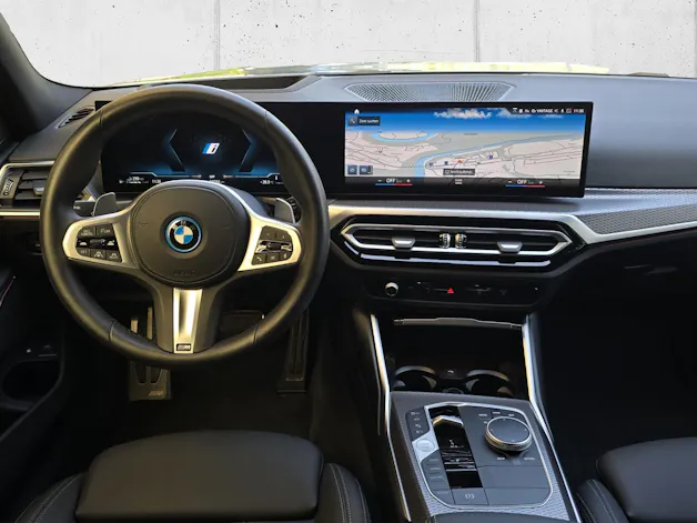 BMW 330e xDr Tour M Sport