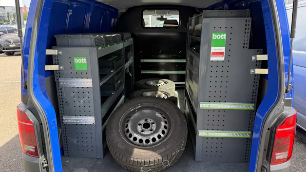 VW T6.1 2.0 TDI DSG EINBAUSCHRÄNKE!!!