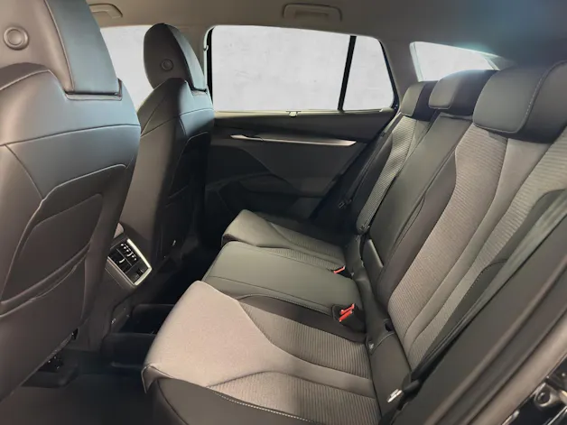 SKODA Enyaq 85x Dynamic 4x4