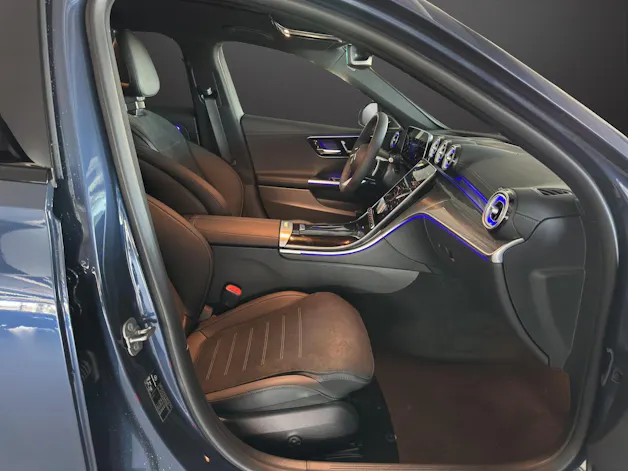 MERCEDES-BENZ C 220 d T 4 M Swiss Star
