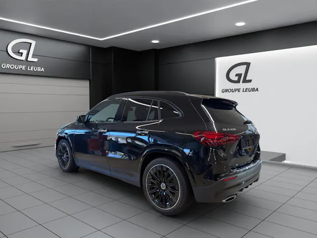 MERCEDES-BENZ GLA 220 4Matic 8G-DCT