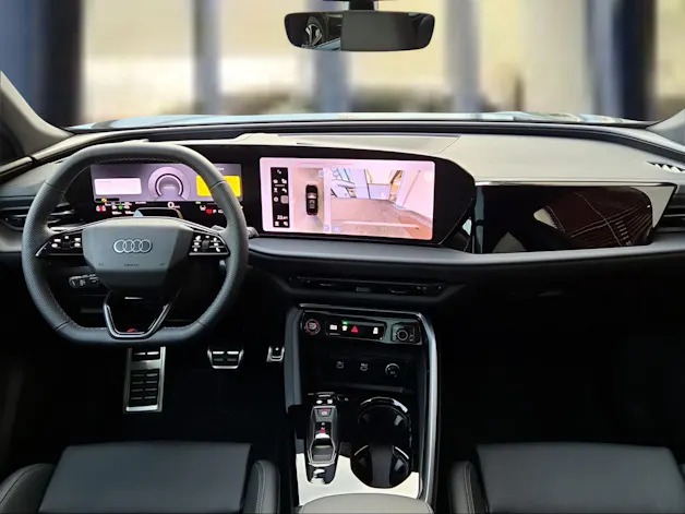 AUDI Q5 e-hybrid quattro 270 kW S-tronic Mythosschwarz Metallic