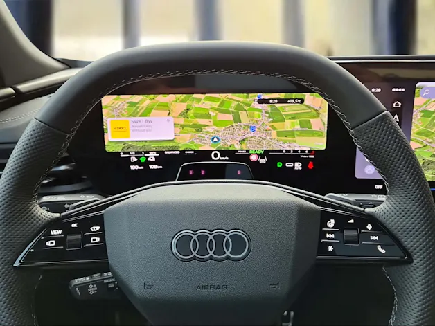 AUDI Q5 e-hybrid quattro 270 kW S-tronic Mythosschwarz Metallic