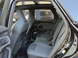 AUDI Q5 e-hybrid quattro 270 kW S-tronic Mythosschwarz Metallic