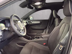 VOLVO EX40 82kWh Twin Motor Performance AWD Ultra