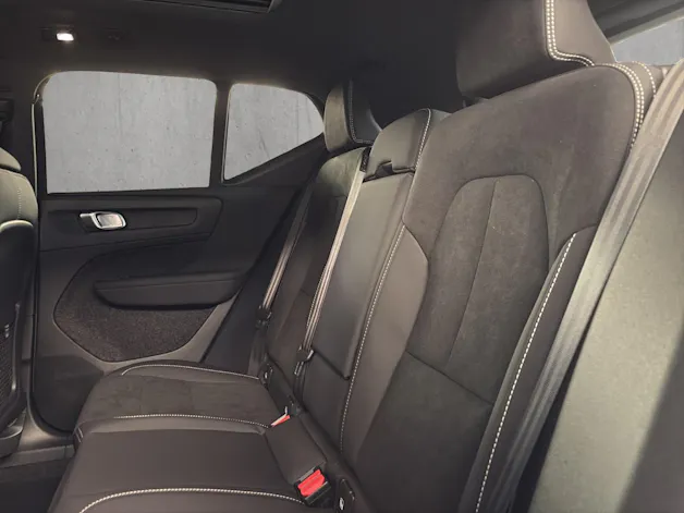 VOLVO EX40 82kWh Twin Motor Performance AWD Ultra