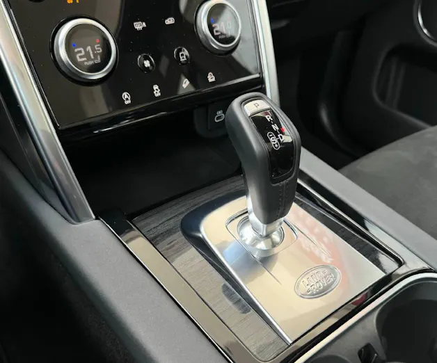 Land Rover Discovery Sport R Dyn P290 2.0 Si4 MHEV Black Edition AT9