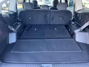 HYUNDAI Ioniq 9 110kWh Amplia 4WD