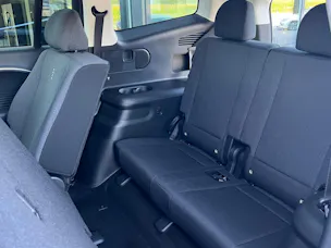 HYUNDAI Ioniq 9 110kWh Amplia 4WD