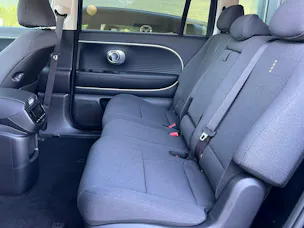 HYUNDAI Ioniq 9 110kWh Amplia 4WD