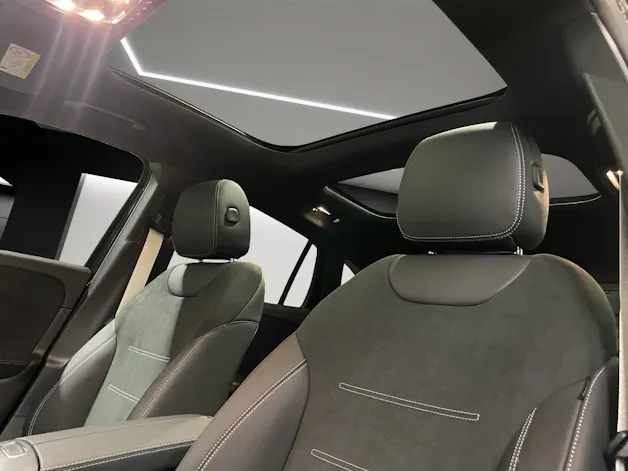 MERCEDES-BENZ GLA 250 4Matic 8G-DCT Swiss Star