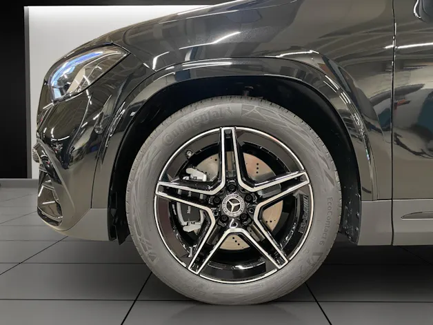 MERCEDES-BENZ GLA 250 4Matic 8G-DCT Swiss Star