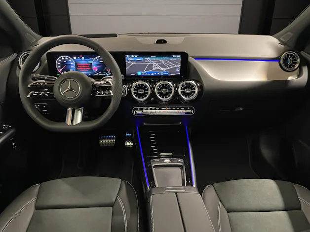 MERCEDES-BENZ GLA 250 4Matic 8G-DCT Swiss Star