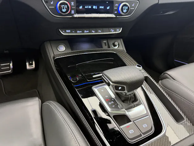 AUDI Q5 40 TDI Black Edition quattro S-tronic