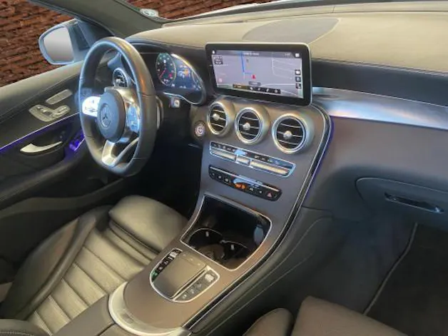 MERCEDES-BENZ GLC 220 d AMG Line 4Matic