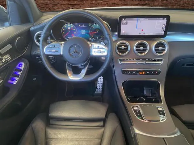 MERCEDES-BENZ GLC 220 d AMG Line 4Matic