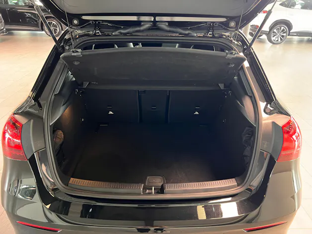 MERCEDES-BENZ A 220 4Matic 8G-DCT