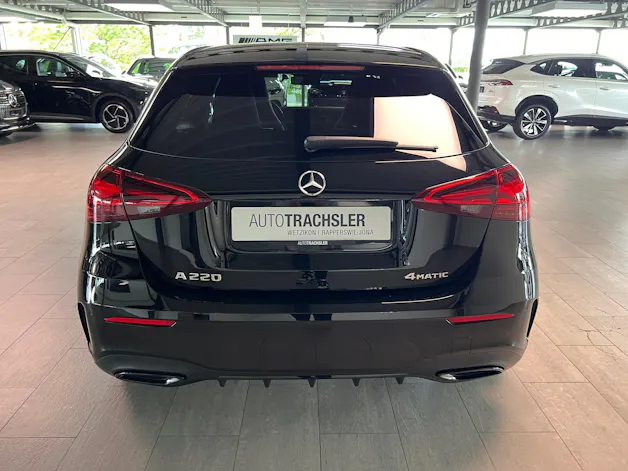 MERCEDES-BENZ A 220 4Matic 8G-DCT