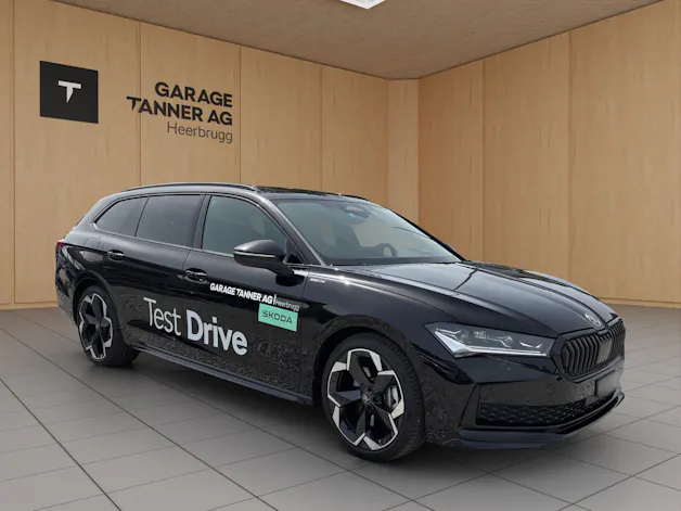 SKODA Superb Combi 2.0 TSI Sportline 4x4 DSG
