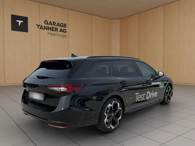 SKODA Superb Combi 2.0 TSI Sportline 4x4 DSG
