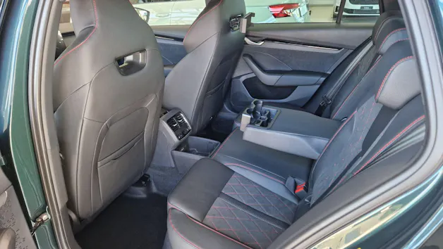 SKODA Octavia Combi 2.0 TSI DSG RS 30 Years Edition
