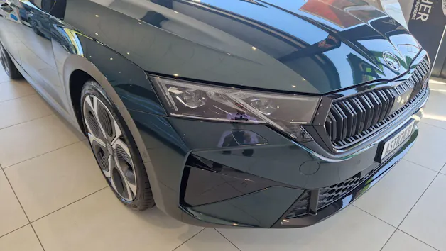 SKODA Octavia Combi 2.0 TSI DSG RS 30 Years Edition