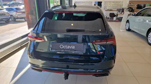 SKODA Octavia Combi 2.0 TSI DSG RS 30 Years Edition