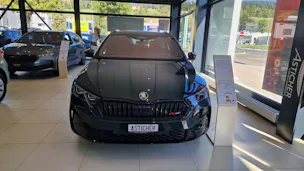 SKODA Octavia Combi 2.0 TSI DSG RS 30 Years Edition
