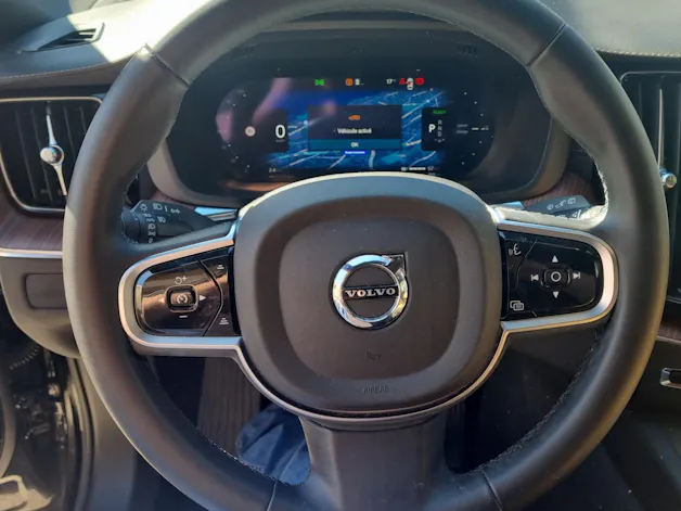 VOLVO XC60 T8 eAWD PluginHybrid Plus Dark Geartronic