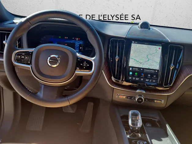VOLVO XC60 T8 eAWD PluginHybrid Plus Dark Geartronic