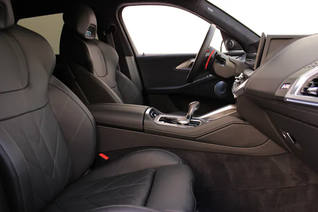 BMW XM xDrive 50e *Bowers & Wilkins Diamond Surround Sound System*