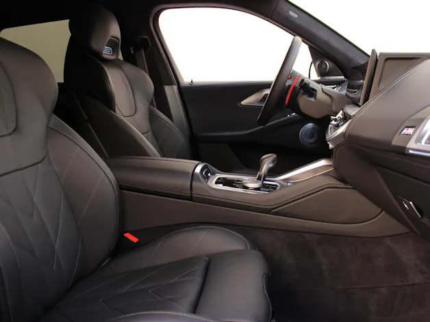 BMW XM xDrive 50e *Bowers & Wilkins Diamond Surround Sound System*