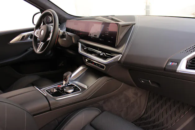 BMW XM xDrive 50e *Bowers & Wilkins Diamond Surround Sound System*
