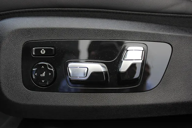 BMW XM xDrive 50e *Bowers & Wilkins Diamond Surround Sound System*