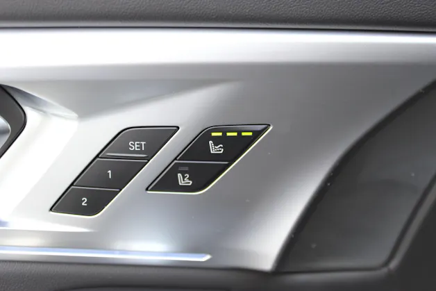 BMW XM xDrive 50e *Bowers & Wilkins Diamond Surround Sound System*